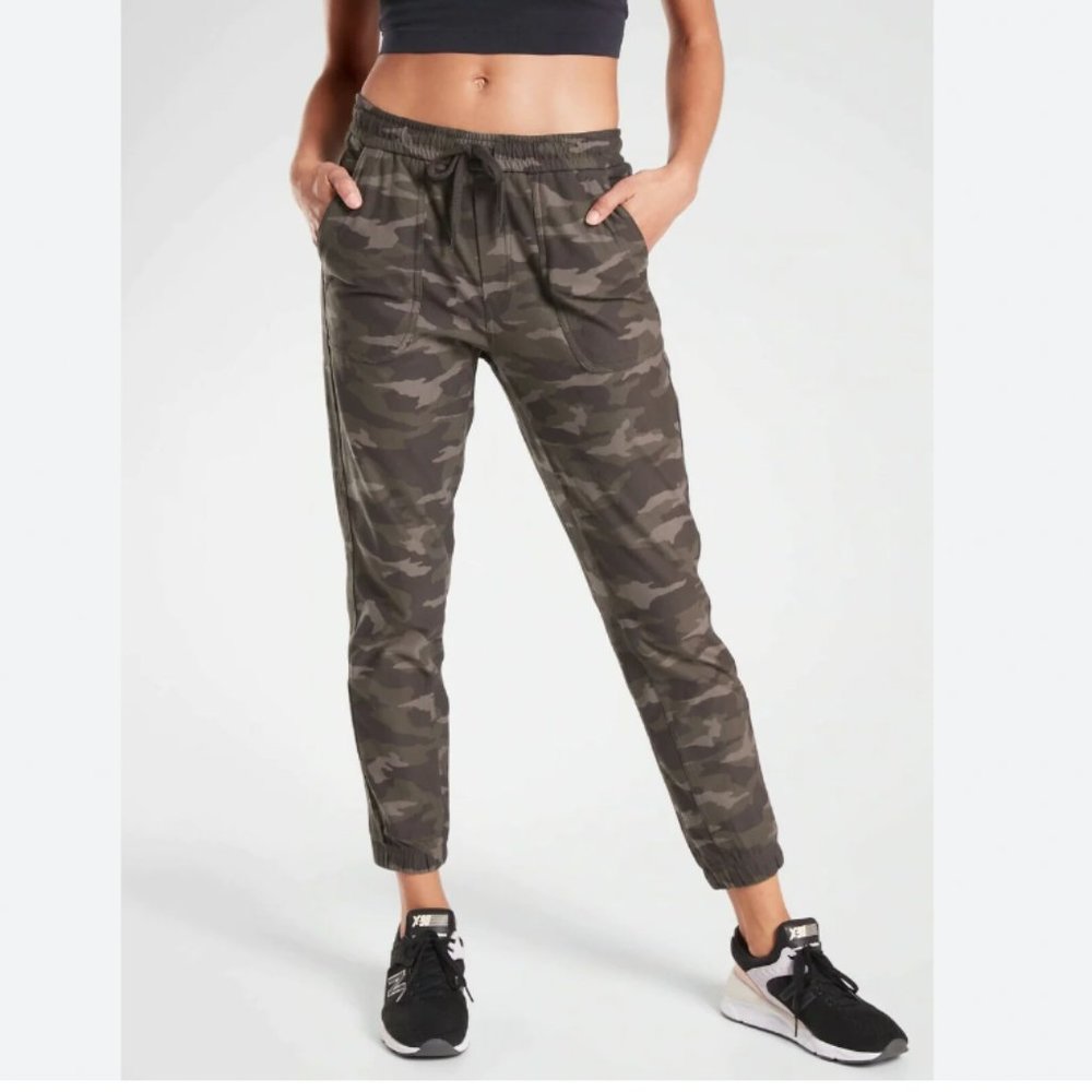 Athleta Farallon Jogger - Camo